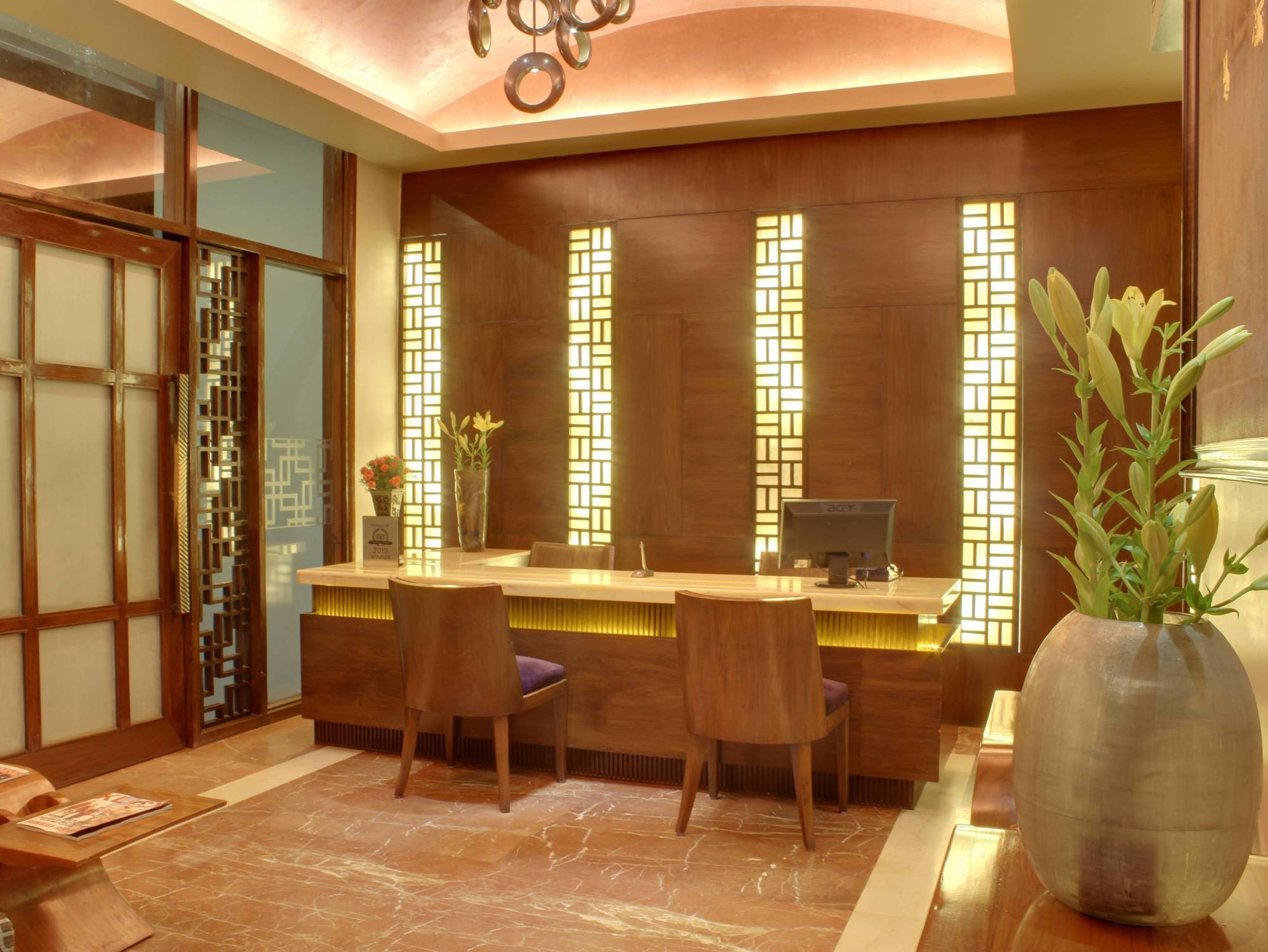 Hotel Justa Mg Road Bangalore Exterior foto