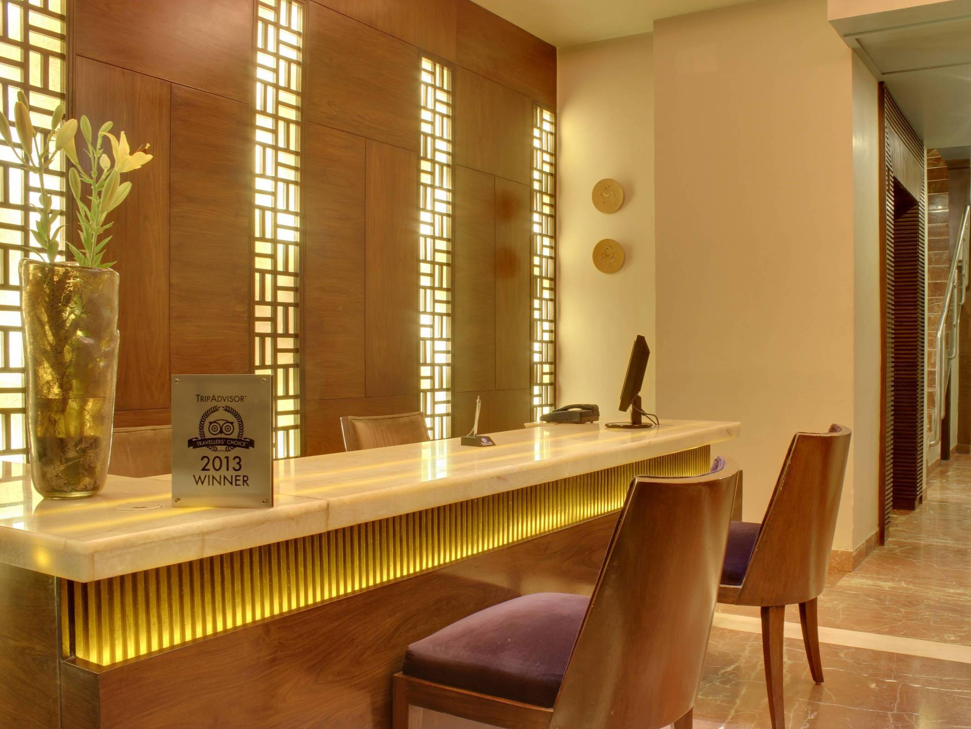 Hotel Justa Mg Road Bangalore Exterior foto